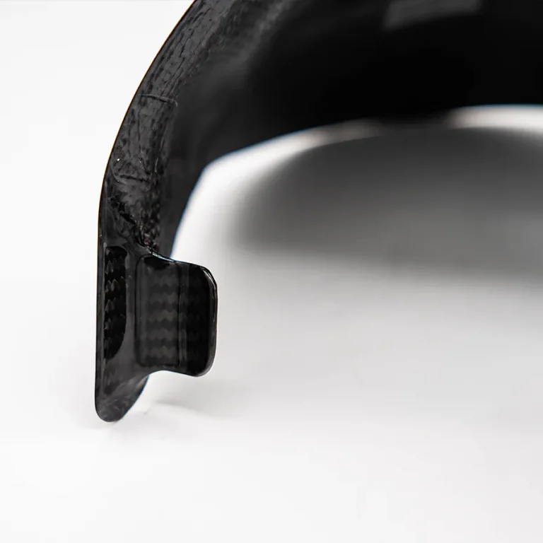 Carbon Hugger 3