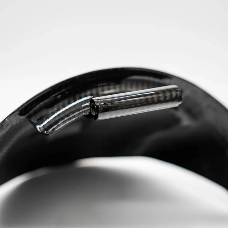 Carbon Hugger 4