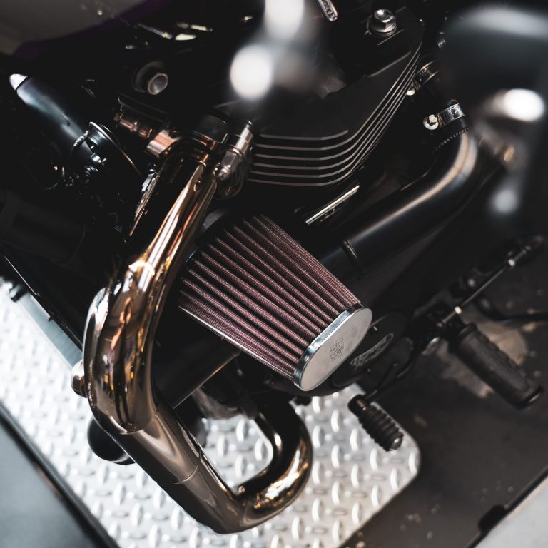 Single Side X Pipe Bobber Exhaust 3 Scaled